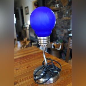 Vintage Postmodern Light Bulb Squiggle Table Lamp Pop Art Y2K Design Glass Shade